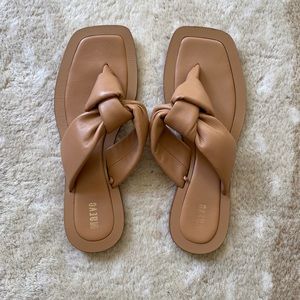 Maeve puffy flip flop